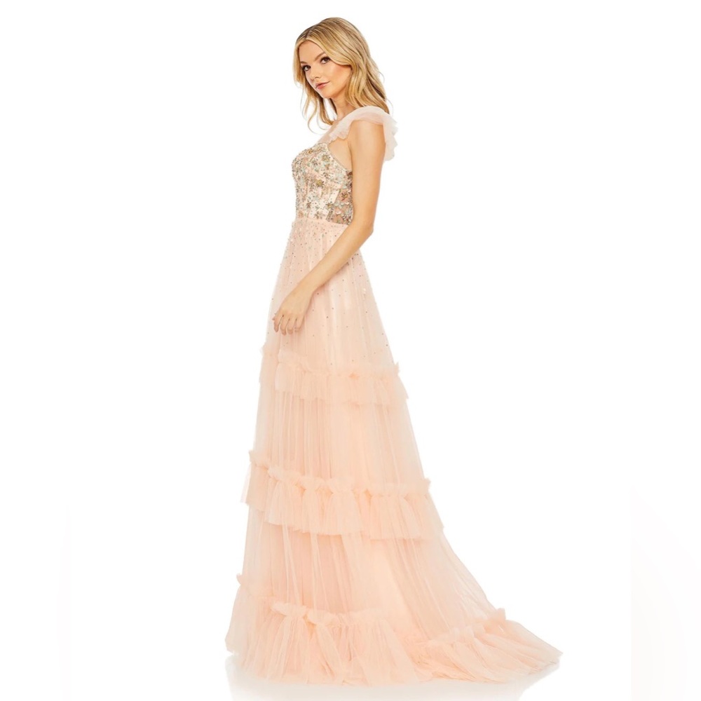 CAP SLEEVE EMBELLISHED TULLE GOWN, Size:0, color:Apricot, “used only once”